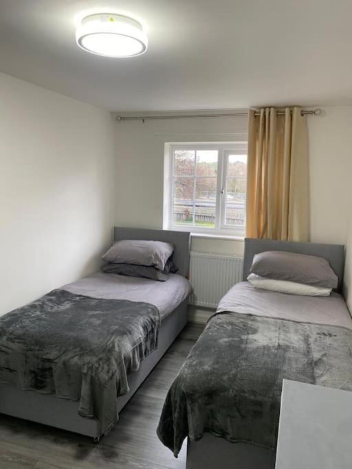 فيلا 2 Bed House Sleeps 4-5 ليفربول المظهر الخارجي الصورة