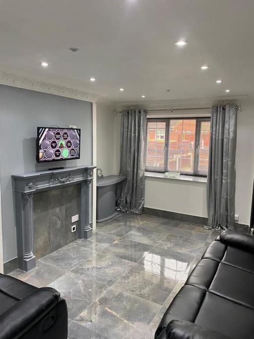 فيلا 2 Bed House Sleeps 4-5 ليفربول المظهر الخارجي الصورة